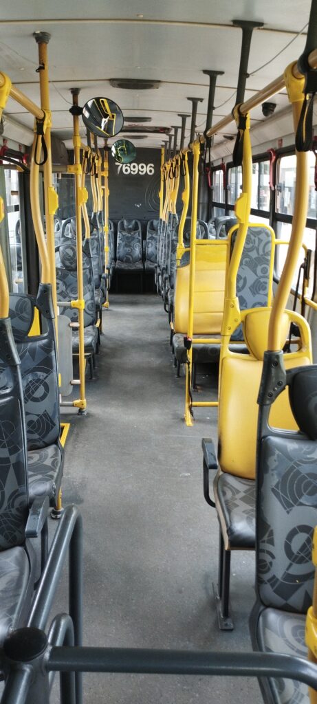 ONIBUS MAN 17-230 CAIO VIP 2013